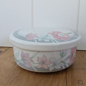 Vintage Pink Floral Porcelain Trinket Dish - Food Storage - with lid